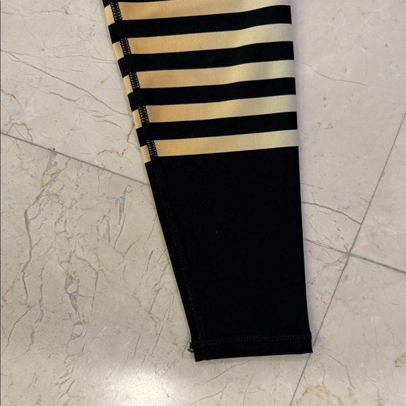 Shape Up Black Leggings with Star and Stripe Design - Picture 11 of 12